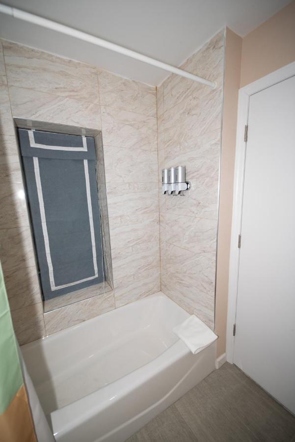 Flushing Garden Hotel New York Ngoại thất bức ảnh