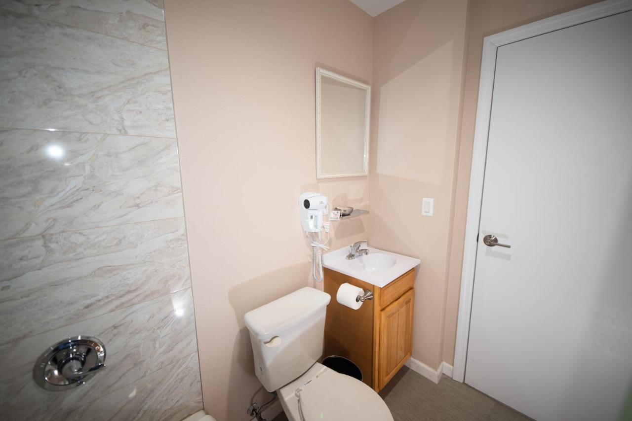 Flushing Garden Hotel New York Ngoại thất bức ảnh